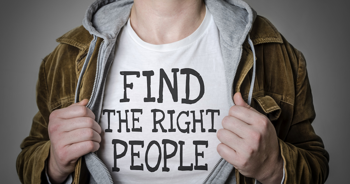 5 great tips to follow when hiring a voice actor: image of man wearing T'shirt that says: Find the right people